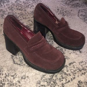 VINTAGE SUEDE CLOGS